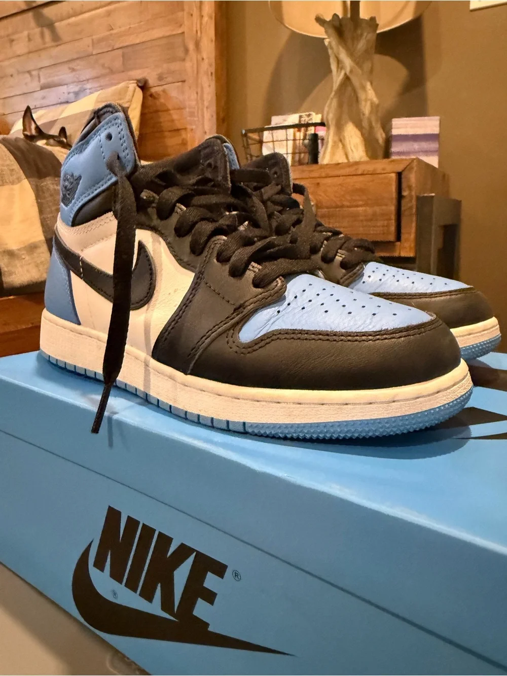 Nike Air Jordan 1 High - University Blue & Black